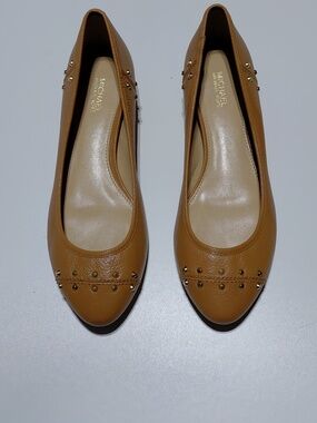 MICHAEL Michael Kors Women's  Cognac  Leather Studded Ballet Flats Size 7M